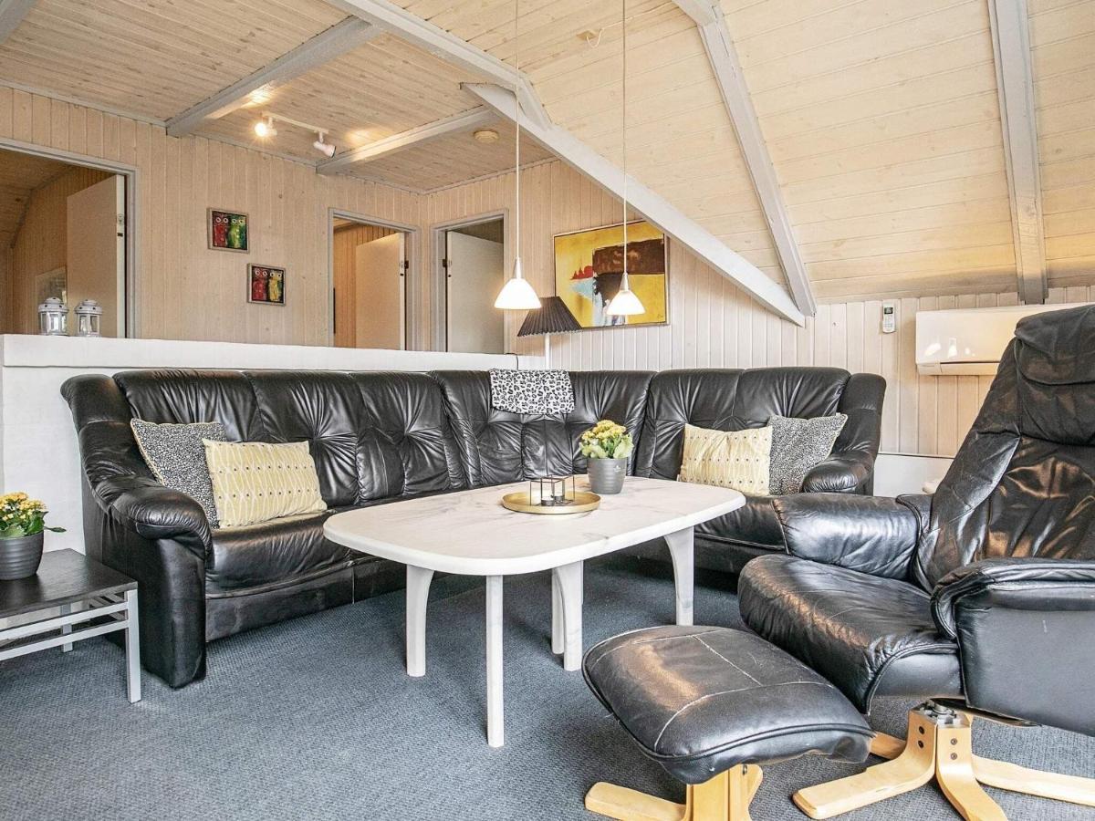 Holiday Home Blavand Cccv Exterior photo